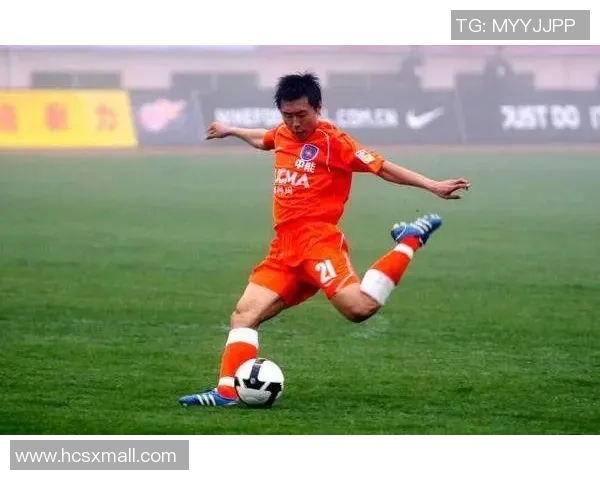 青岛足球明星姜宁的成长历程与职业生涯回顾