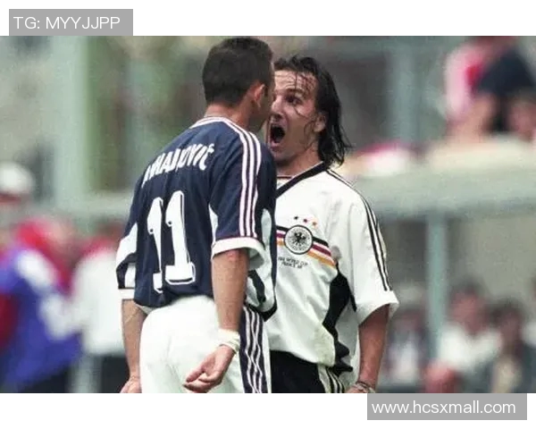 韩国足球明星的凶残表现背后隐藏的故事与争议分析 韩国足球明星的凶残表现背后隐藏的故事与争议分析